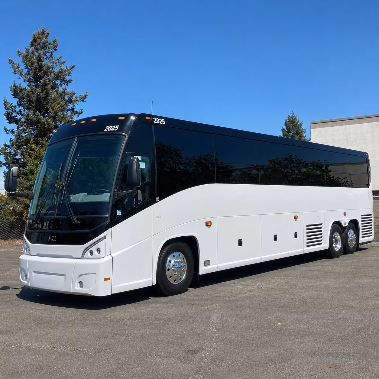 conference shuttle buses at pga national resort and palm beach gardens hotels