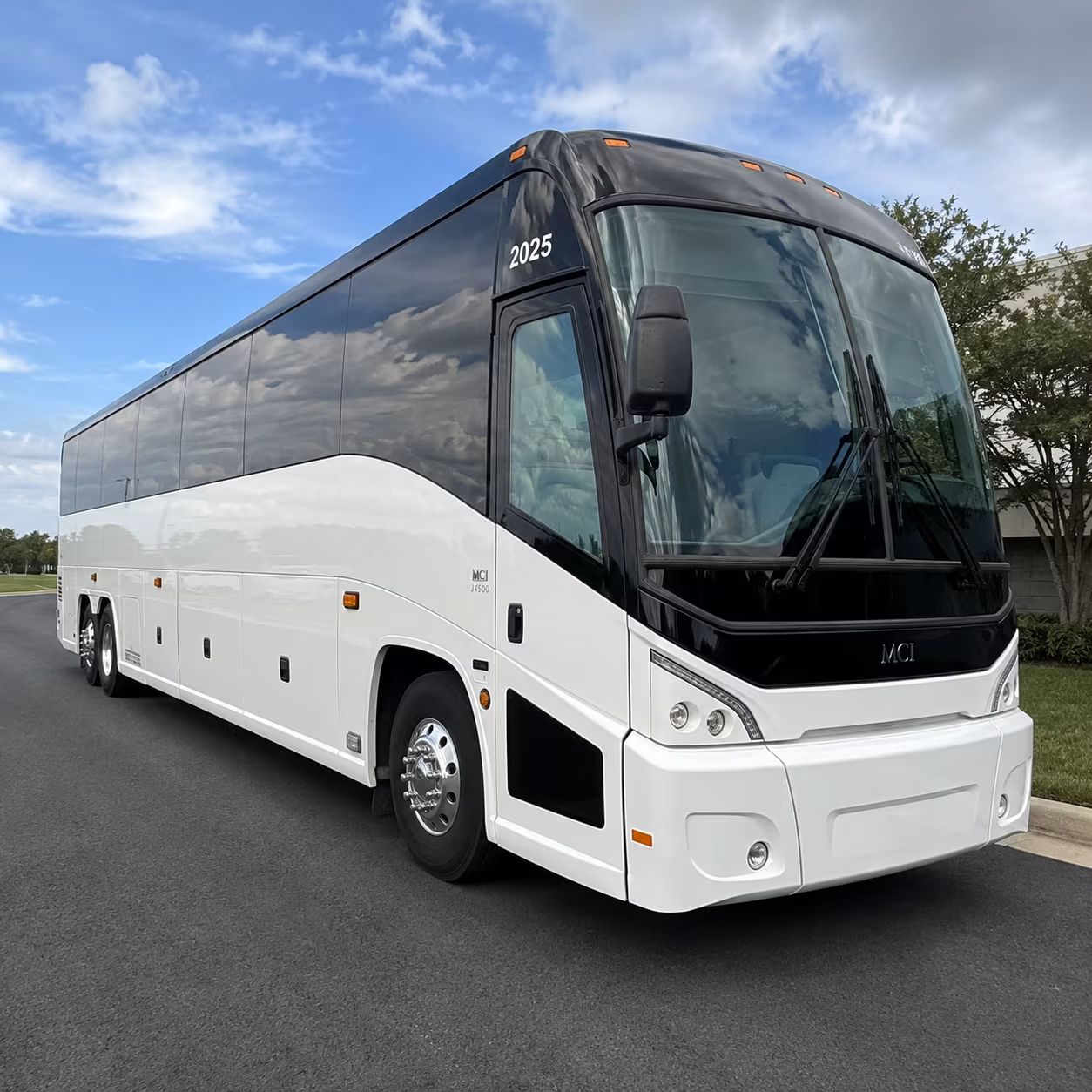 field trip buses to the palm beach zoo and west palm beach science center