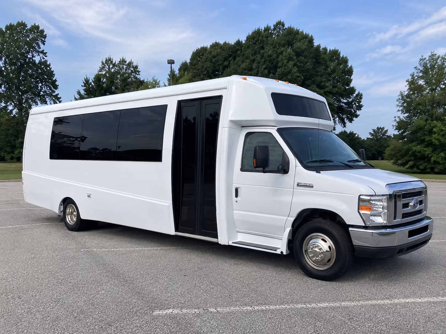 palm beach gardens 18 passenger party bus